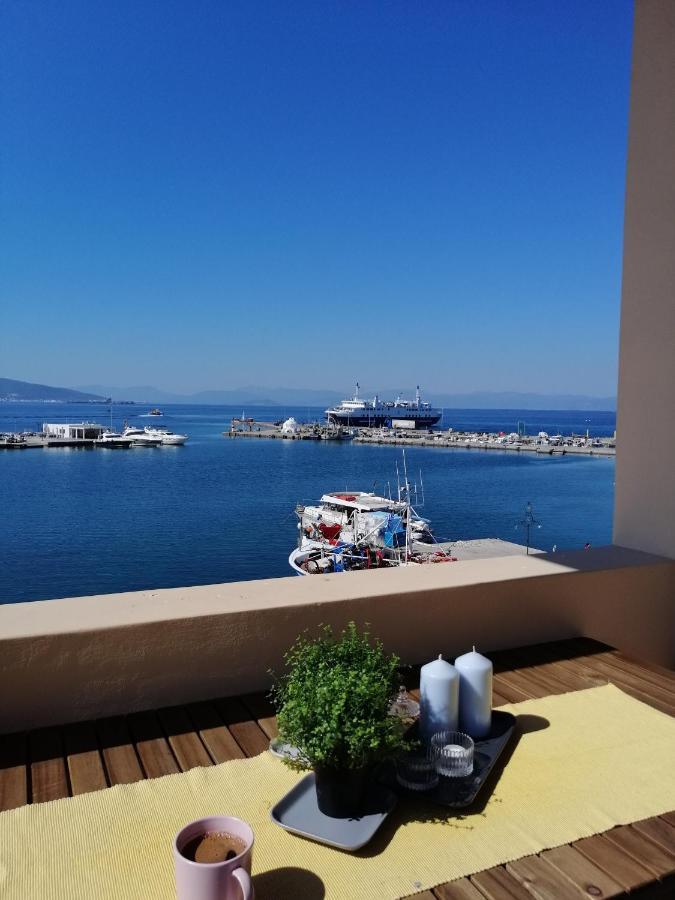 Aegina Port Apt 2-Διαμέρισμα Στο Λιμάνι Της Αίγινας 2 Exteriör bild