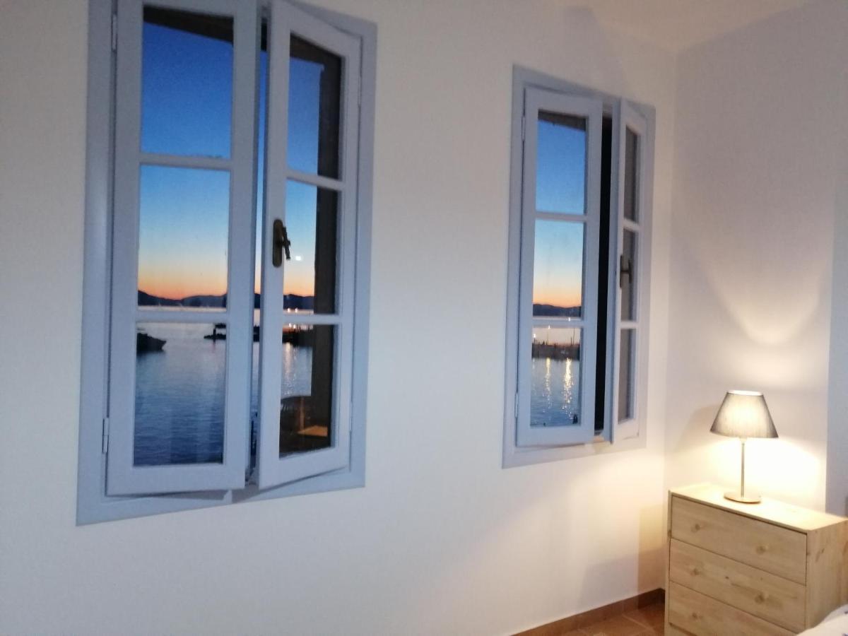 Aegina Port Apt 2-Διαμέρισμα Στο Λιμάνι Της Αίγινας 2 Exteriör bild