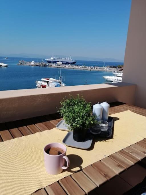 Aegina Port Apt 2-Διαμέρισμα Στο Λιμάνι Της Αίγινας 2 Exteriör bild