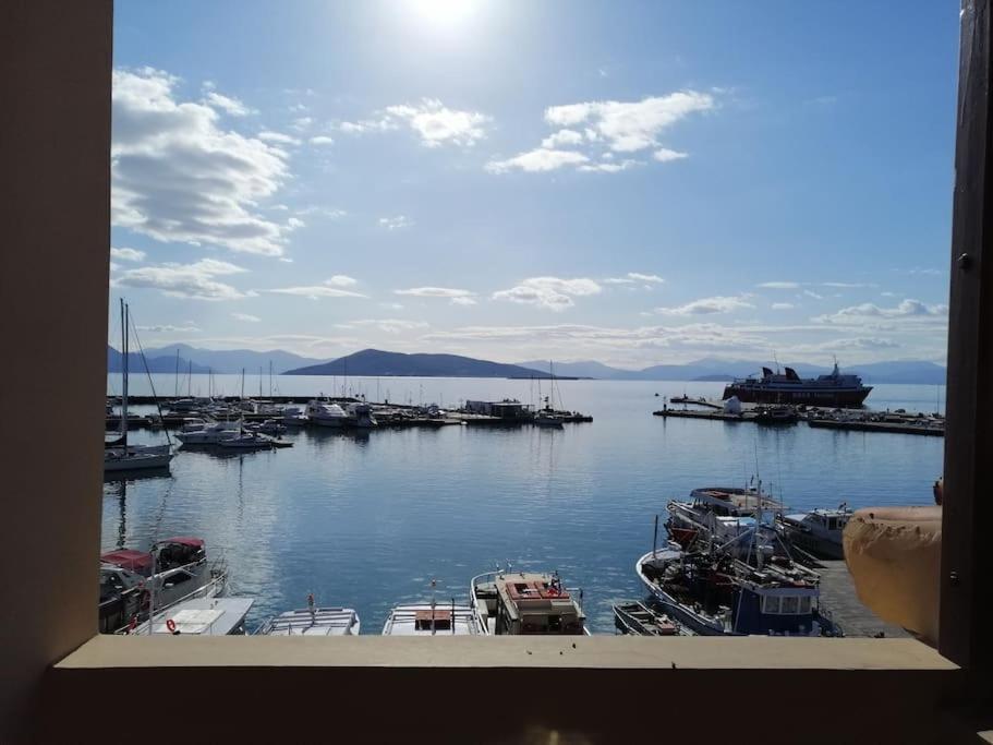 Aegina Port Apt 2-Διαμέρισμα Στο Λιμάνι Της Αίγινας 2 Exteriör bild